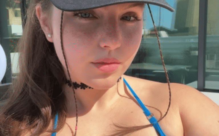 Zoe_Lovee’s OnlyFans: From Soft-Spoken Introvert to Unfiltered Digital Provocateur